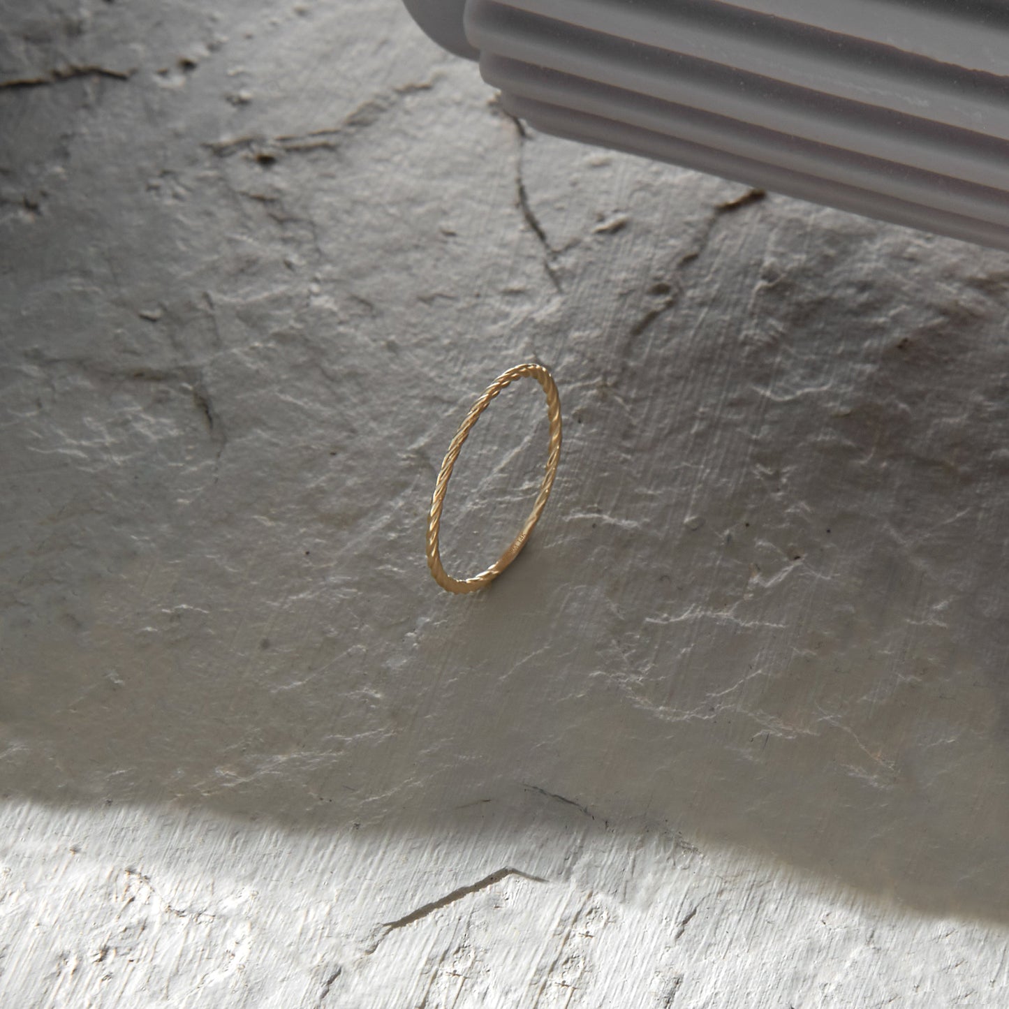 Twisted Ring in Gold