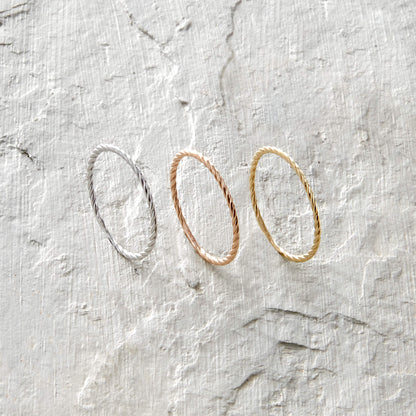 Twisted Ring in Gold