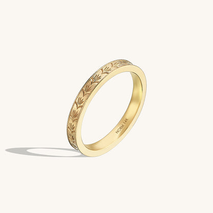 Vintage Band Ring in Gold