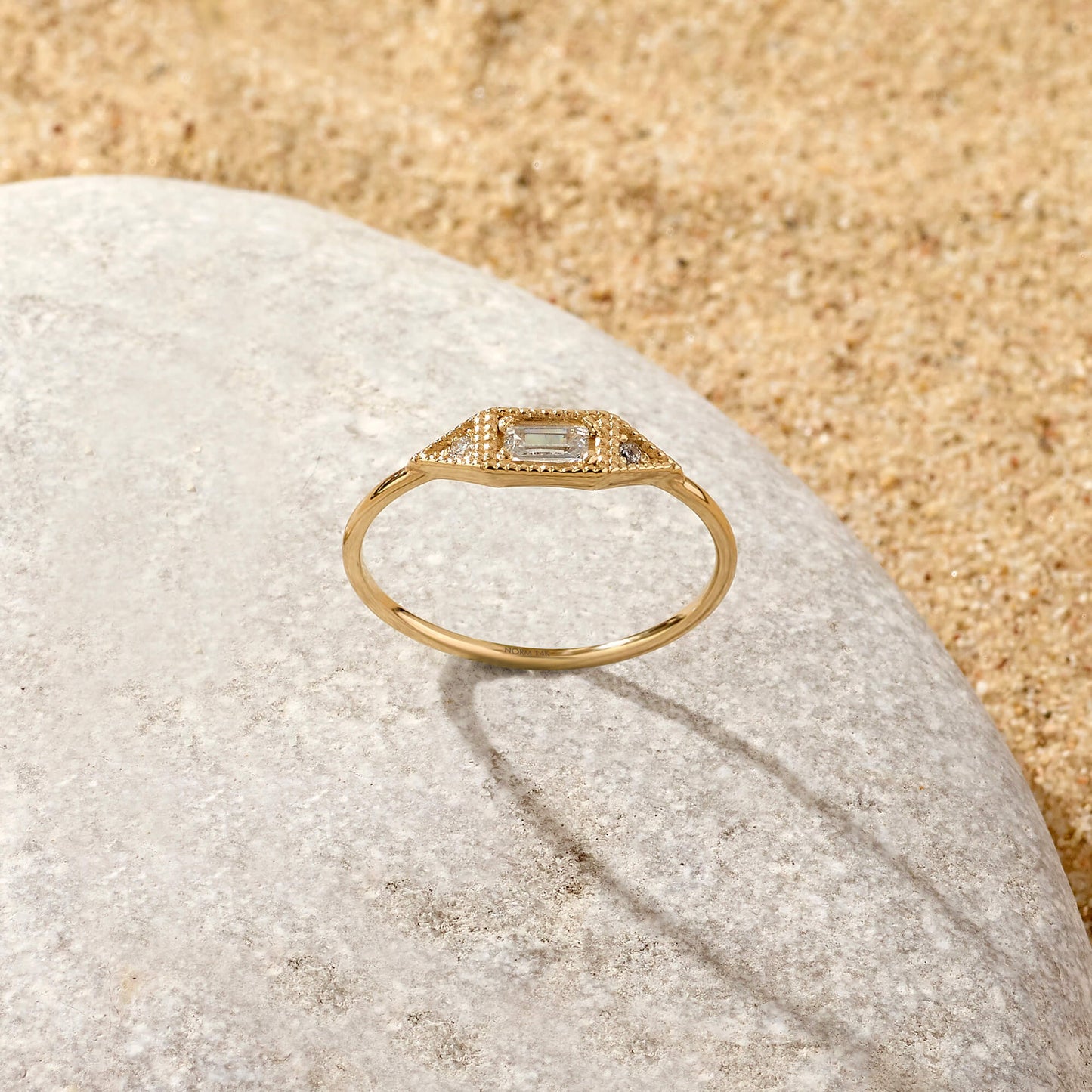 Vintage Baguette Signet Ring in Gold