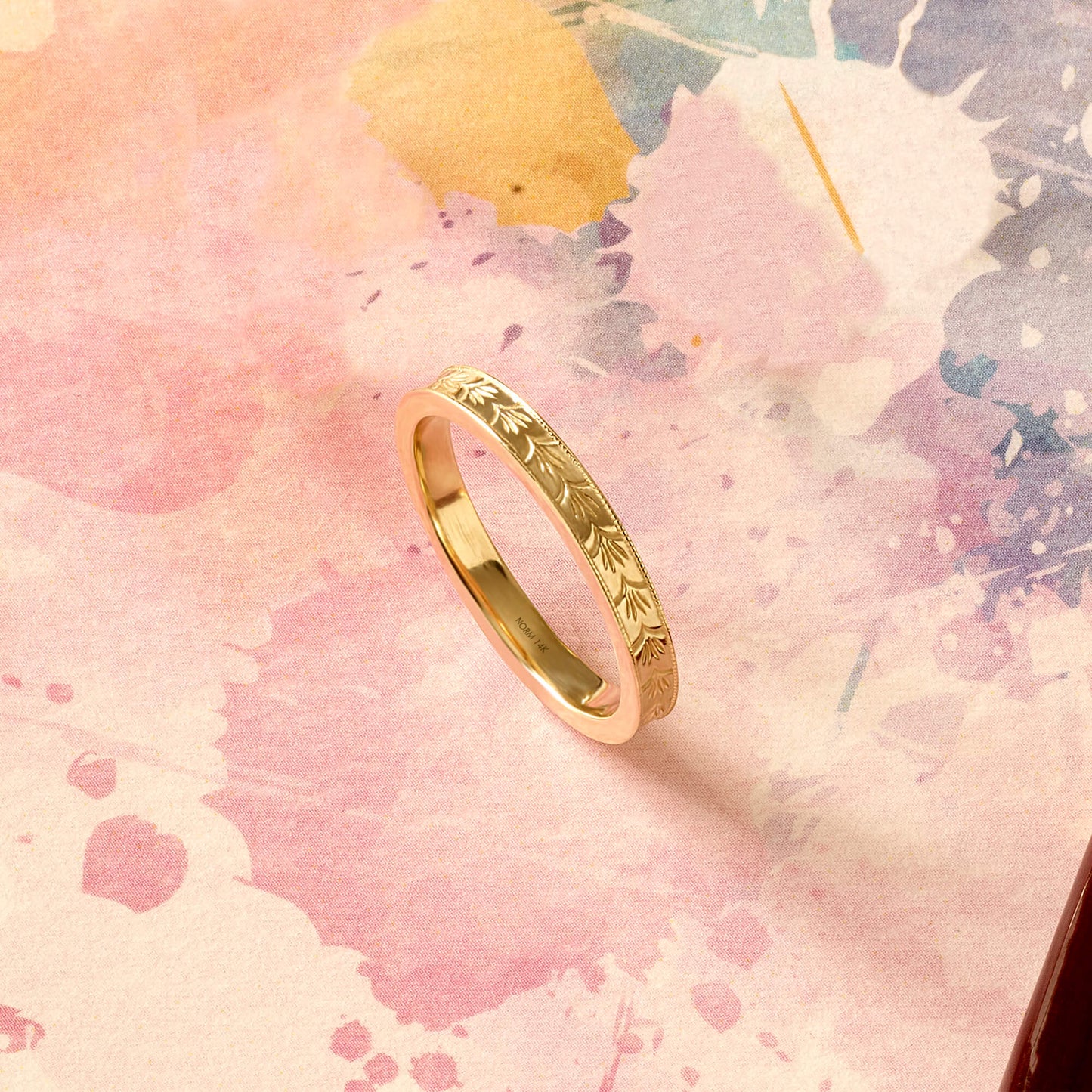 Vintage Band Ring in Gold