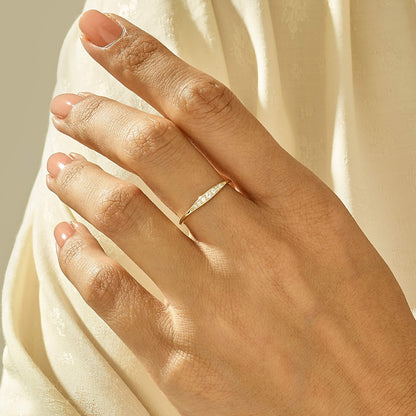 Wedding Band Ring in Gold