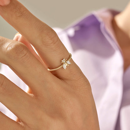 Bee Ring in Gold