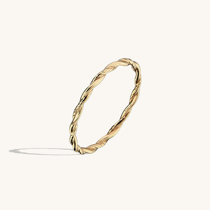 Hammered Twisted Ring in Gold