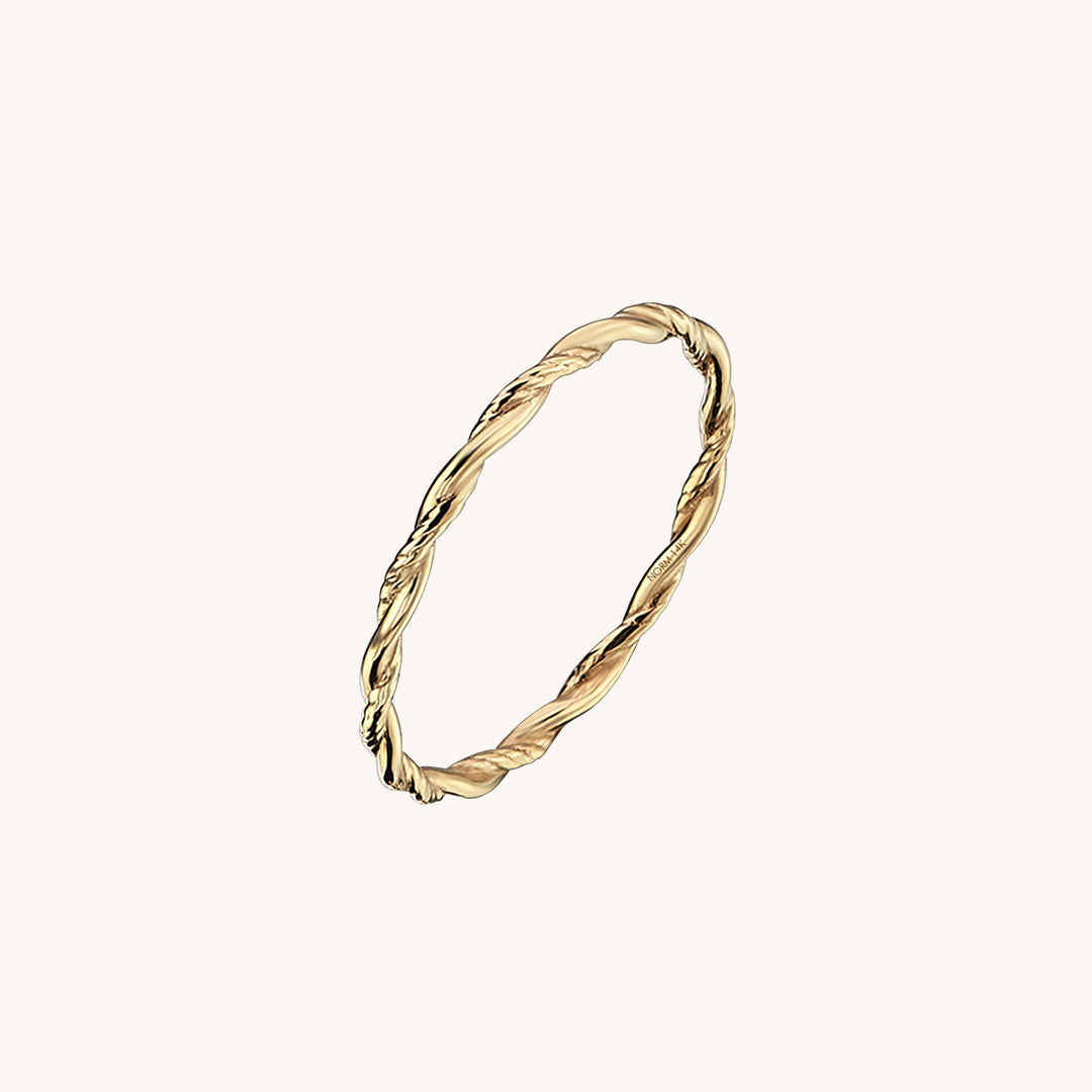 Hammered Twisted Ring in Gold