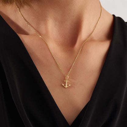 Anchor Necklace in Gold