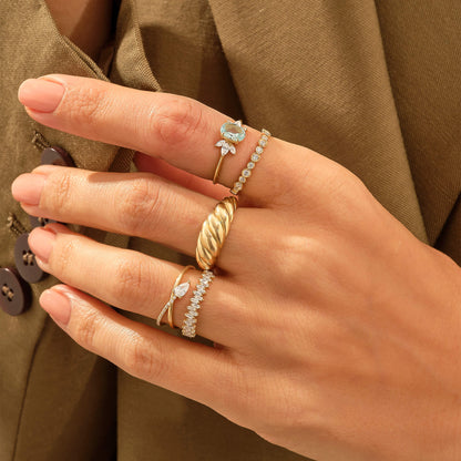 Aquamarine Flower Ring in Gold