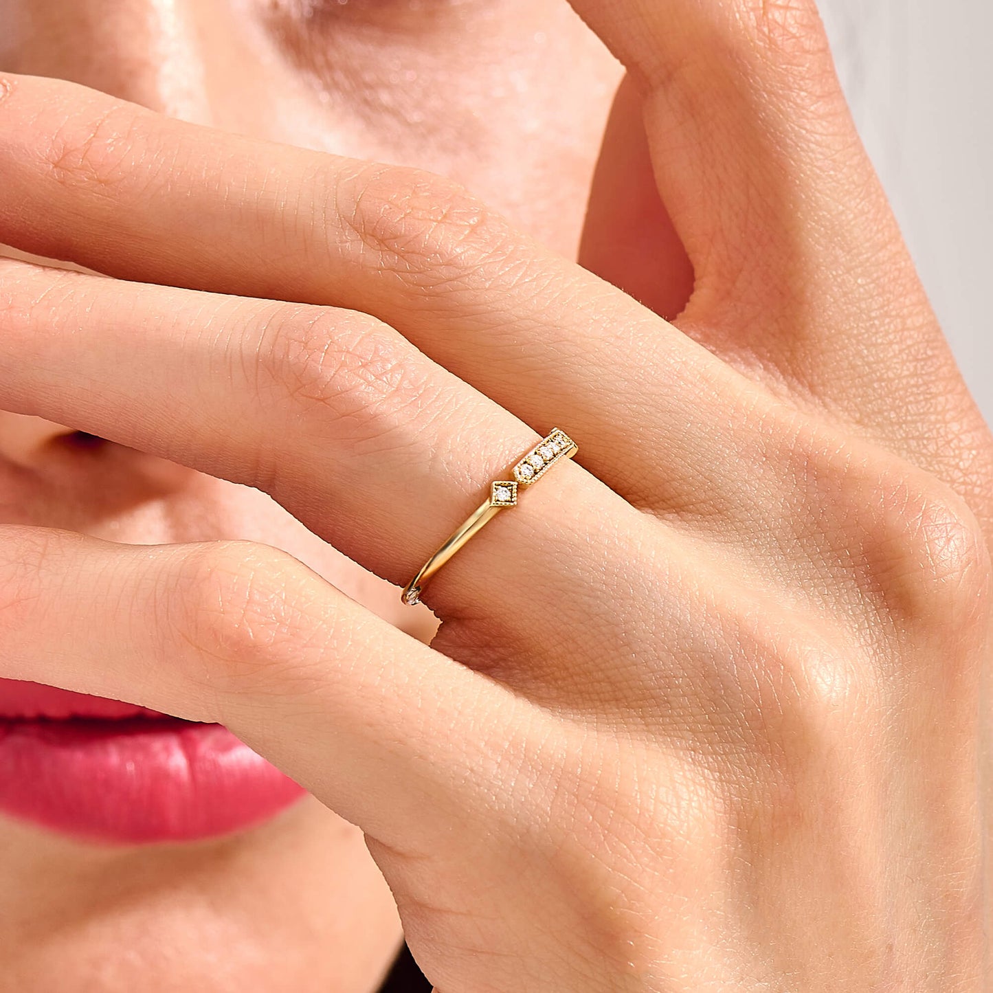 Art Deco Diamond Princess Band in Gold