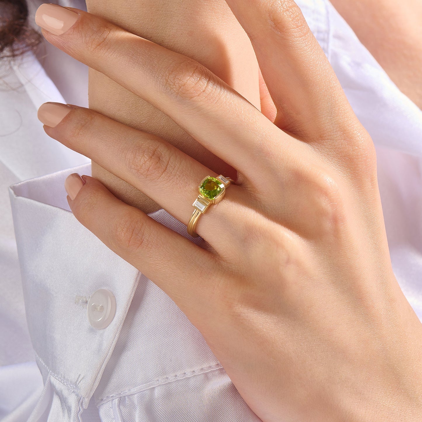 Art Deco Peridot Ring in Gold