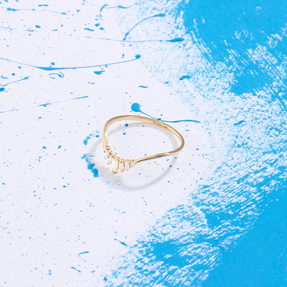 Baguette Chevron Ring in Gold