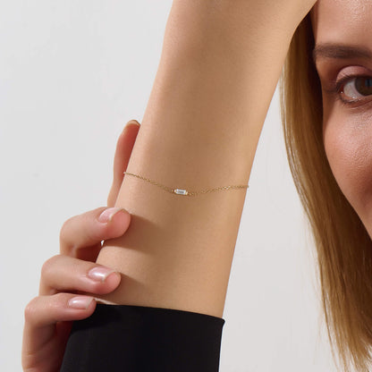 Baguette Birthstone Bracelet in Gold