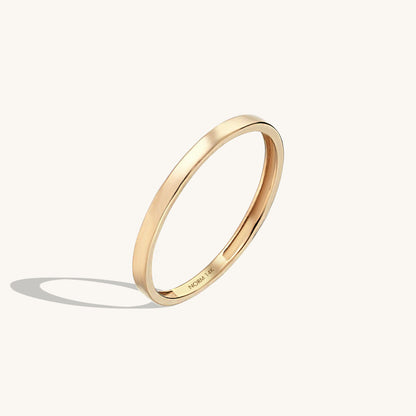 Basic Band Ring in Gold