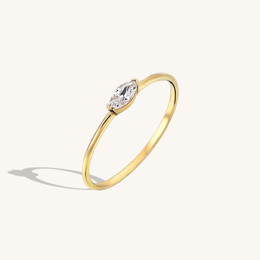 Basic Marquise Ring in Gold