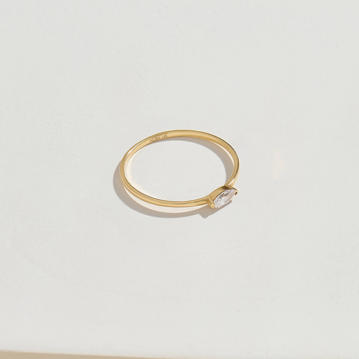 Basic Marquise Ring in Gold