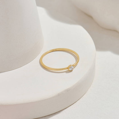 Basic Solo Diamond Ring in Gold