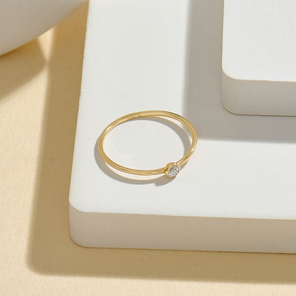 Basic Solo Diamond Ring in Gold