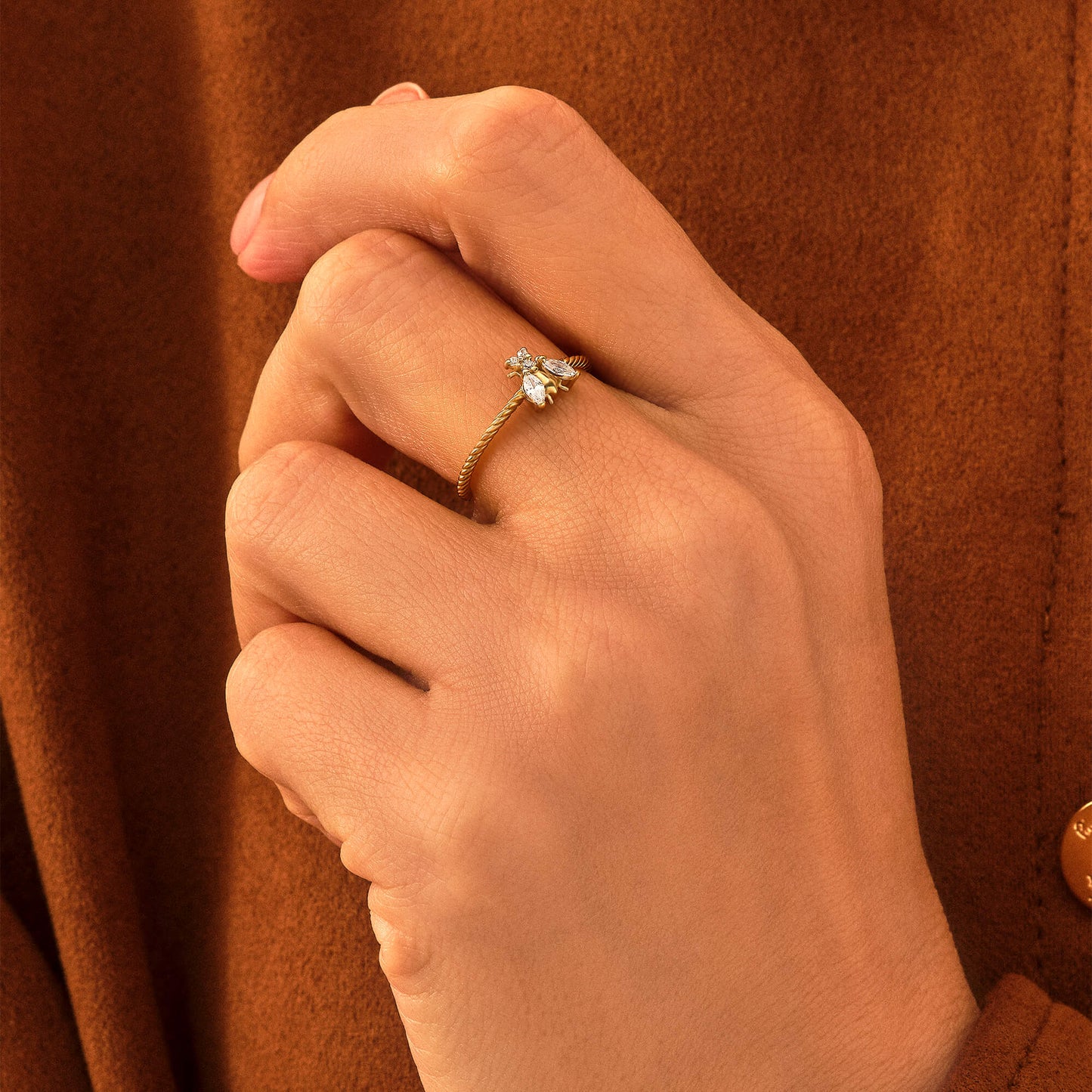 Diamond Bee Ring in Gold