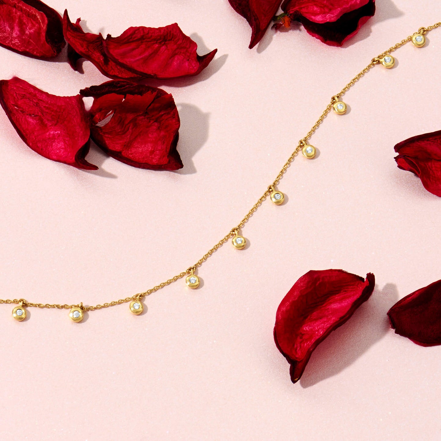 Bezel Dangle Bracelet in Gold