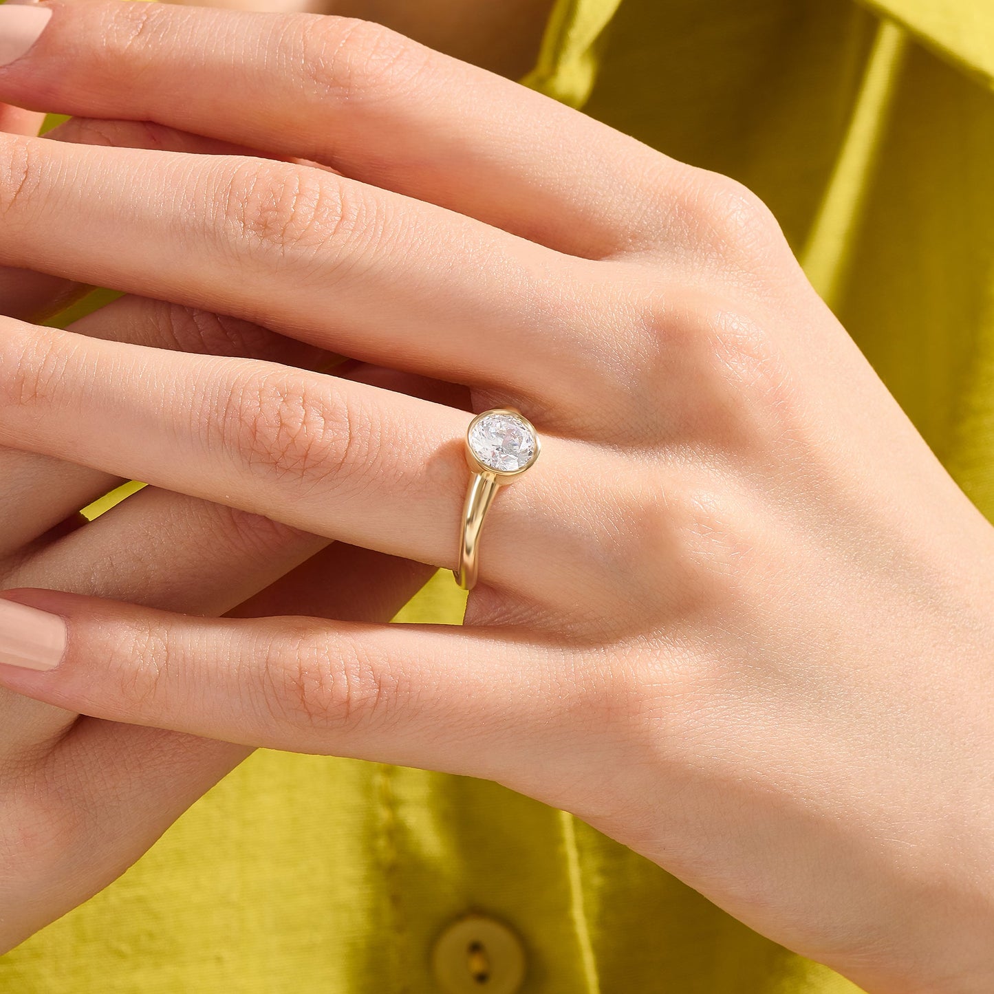 Bezel Solitaire Wave Ring in Gold