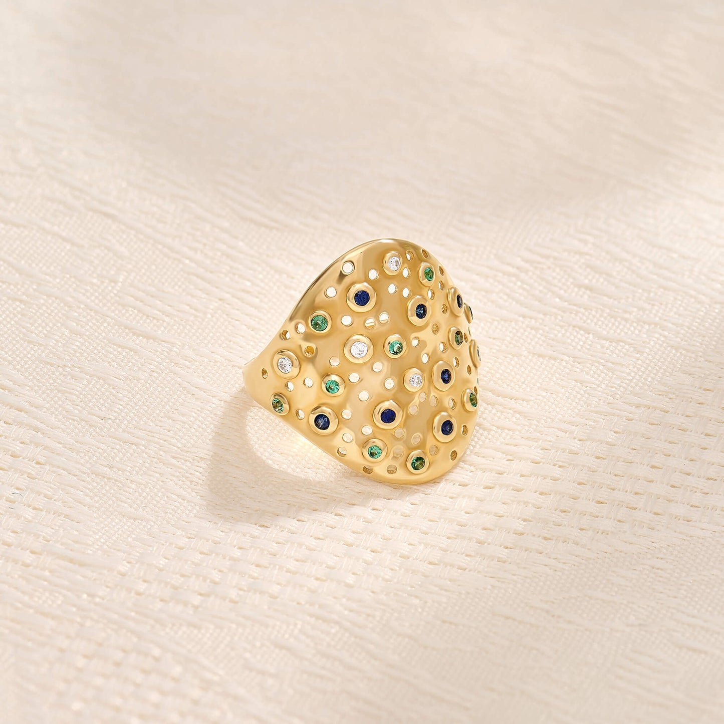 Bold Blossom Diamond Crush Ring in Gold