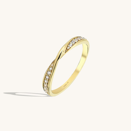 Bold Twisted Wedding Ring in Gold