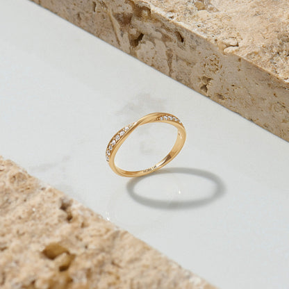 Bold Twisted Wedding Ring in Gold