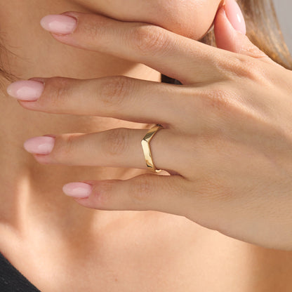 Bold Wishbone Ring in Gold