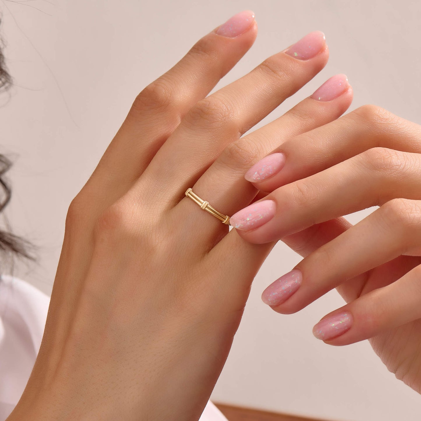 Bond Band Ring in Gold