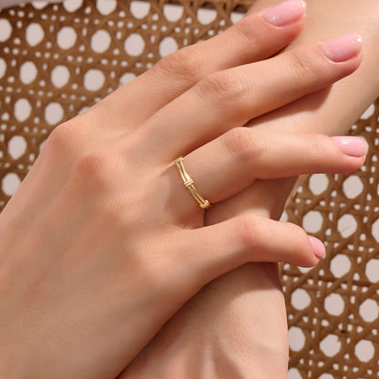 Bond Band Ring in Gold