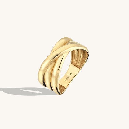 Crossover Ring Wedding Band in Gold