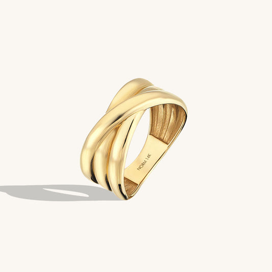 Crossover Ring Wedding Band in Gold