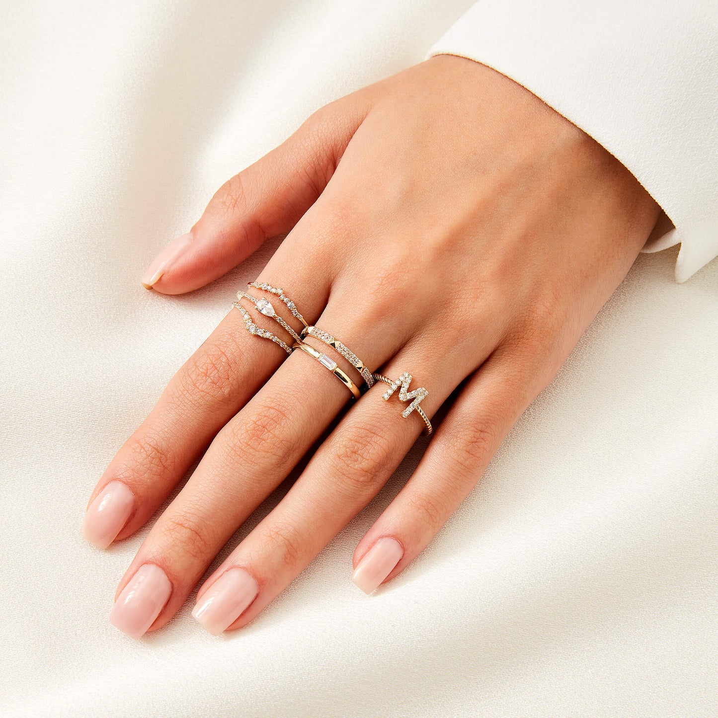Curved Baguette Ring in Gold