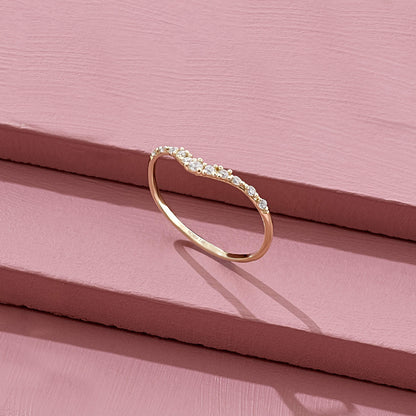 Curve Ring in Gold