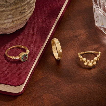 Cushion Mint Sapphire Solitaire Ring in Gold