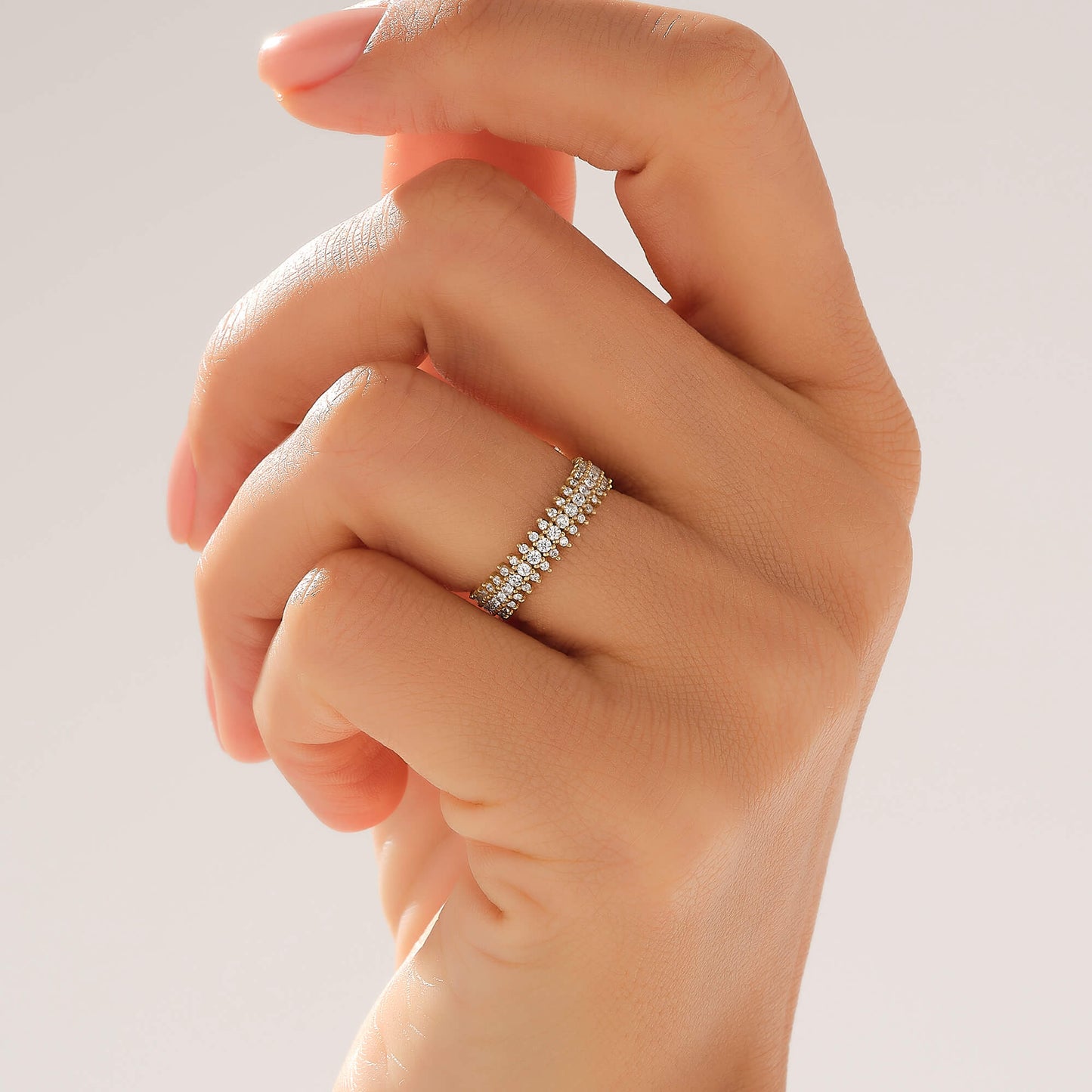 Dainty Band Ring in Gold