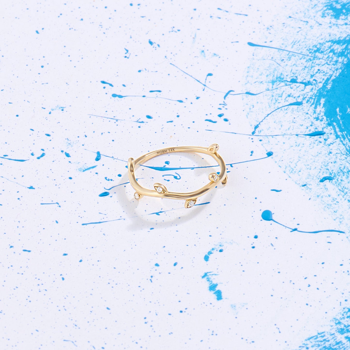 Dainty Vine Ring in Gold