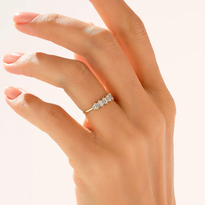 Dainty Wedding Baguette Ring in Gold