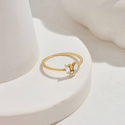 Diamond Bee Ring in Gold