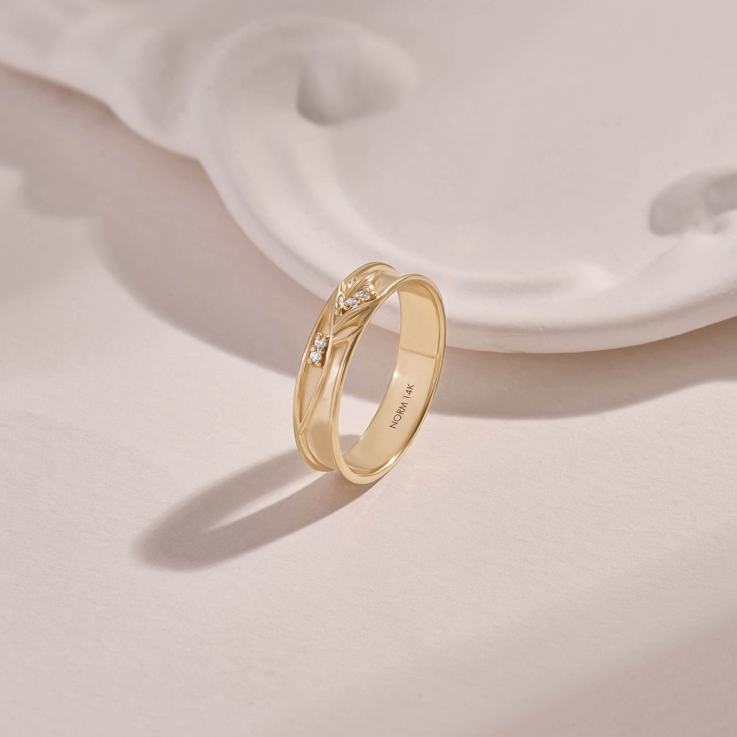 Diamond Branch Wedding Band Ring in Gold