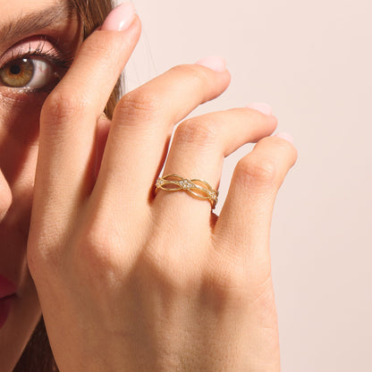 Diamond Celtic Infinity Knot Ring in Gold