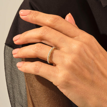 Diamond Celtic Wedding Ring in Gold