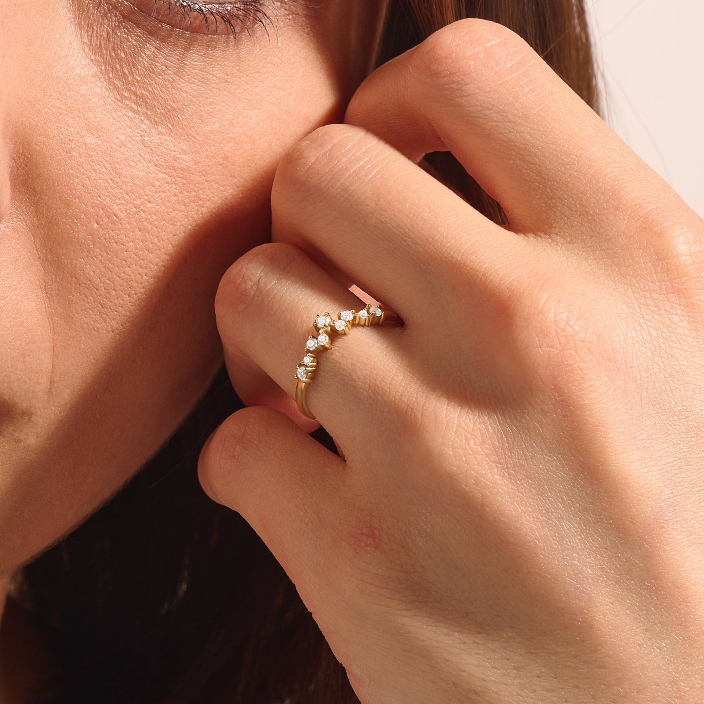 Diamond Cluster Curve Ring in Gold