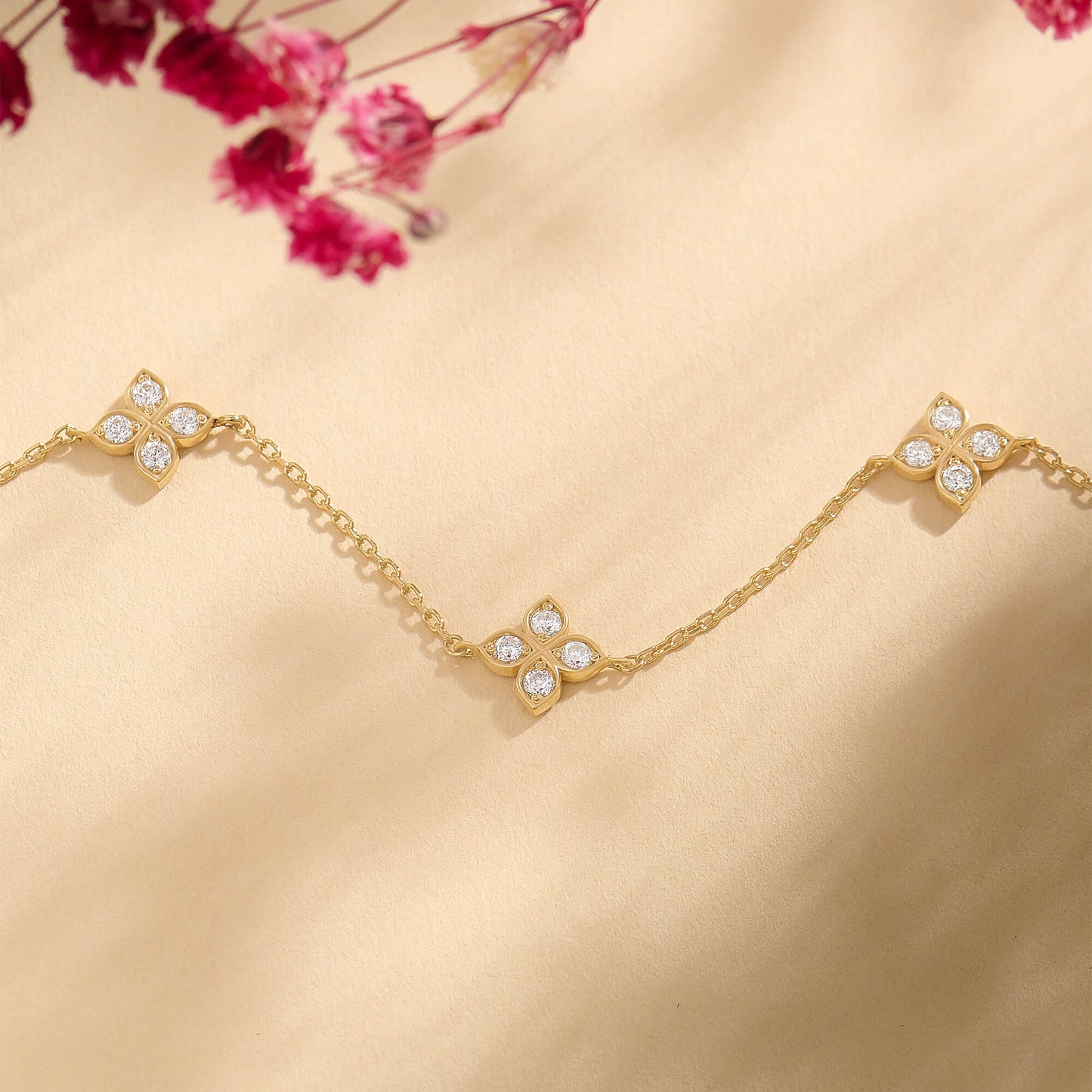 Diamond Flower Bracelet in Gold