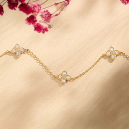 Diamond Flower Bracelet in Gold