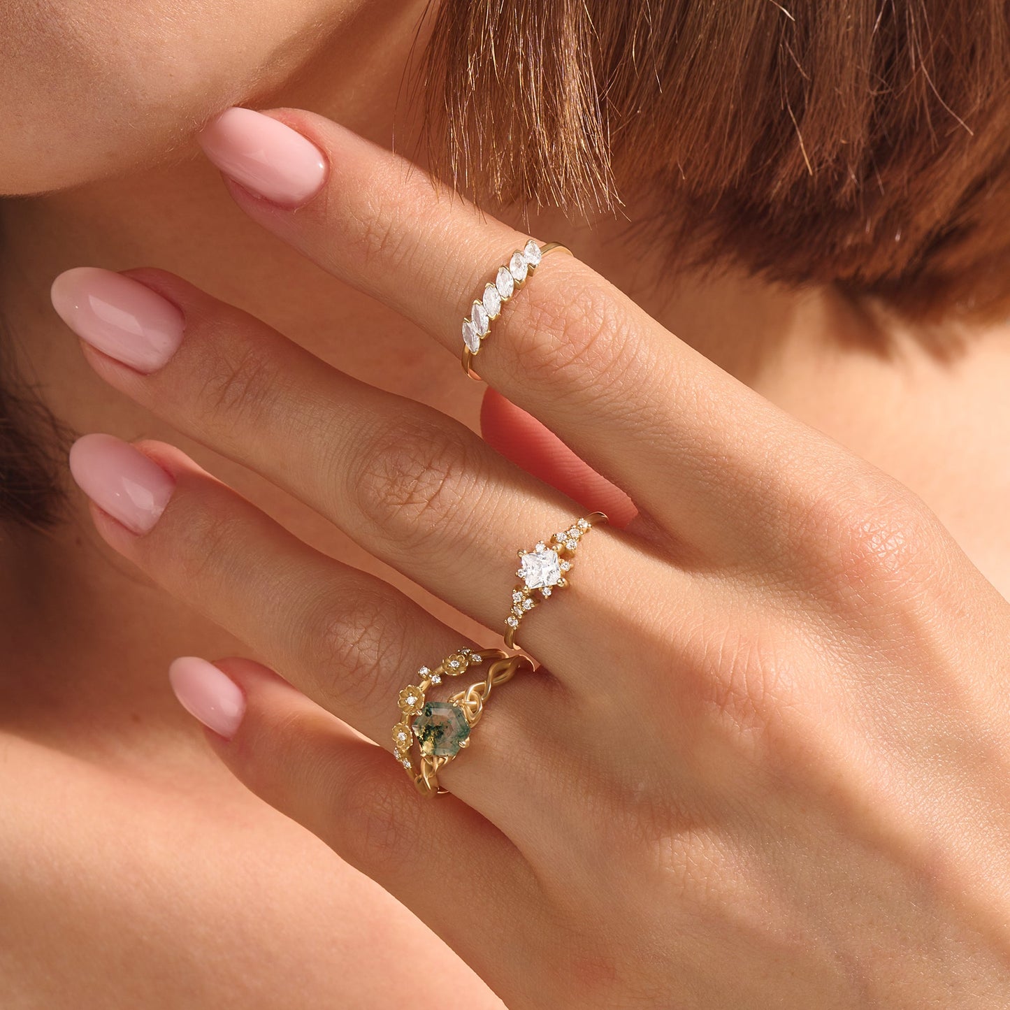 Diamond Flower Curved Ring in Gold