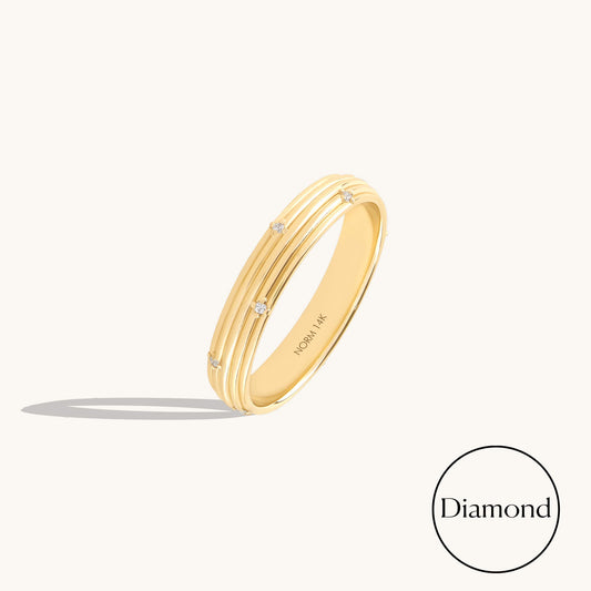 Diamond Linear Band Ring in Gold