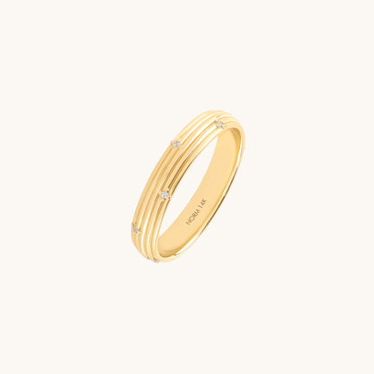 Diamond Linear Band Ring in Gold
