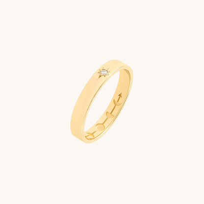 Diamond Moon Phase Starburst Band Ring in Gold