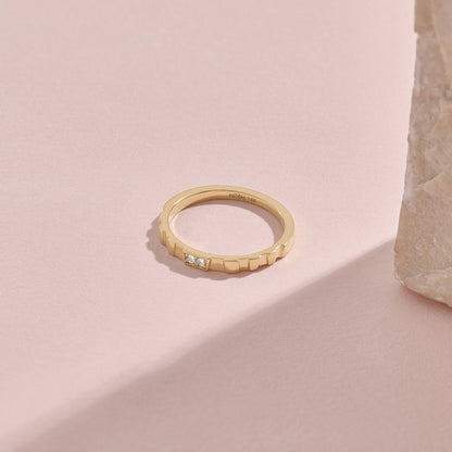 Diamond Pillar Band Ring in Gold