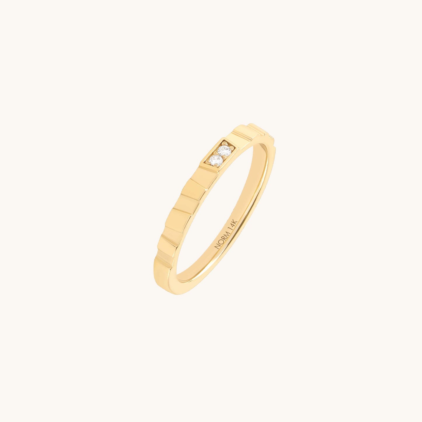 Diamond Pillar Band Ring in Gold
